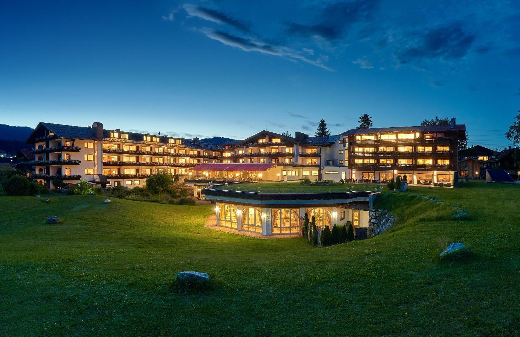 Schuele'S Wellnessresort & Spa Adults Only Oberstdorf Zewnętrze zdjęcie